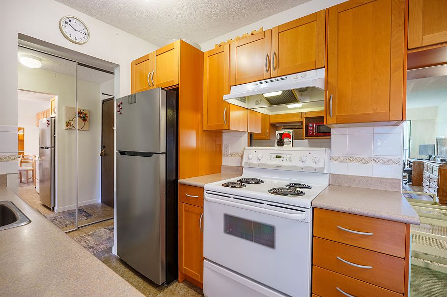 208 2255 W 5th Avenue Vancouver, BC - 11