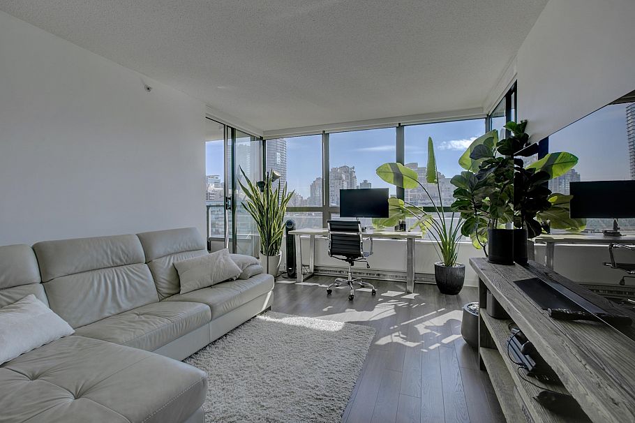 938 Smithe Street Vancouver, BC - 14