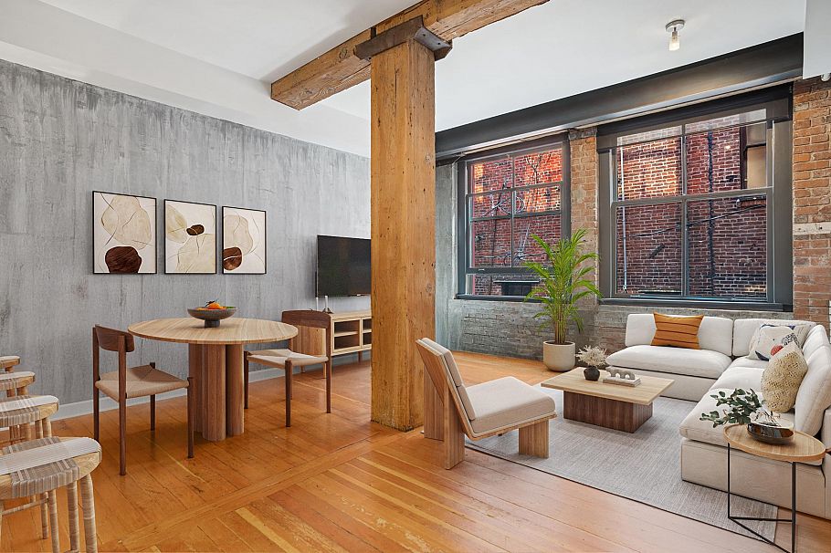 204 310 Water Street Vancouver, BC - 1