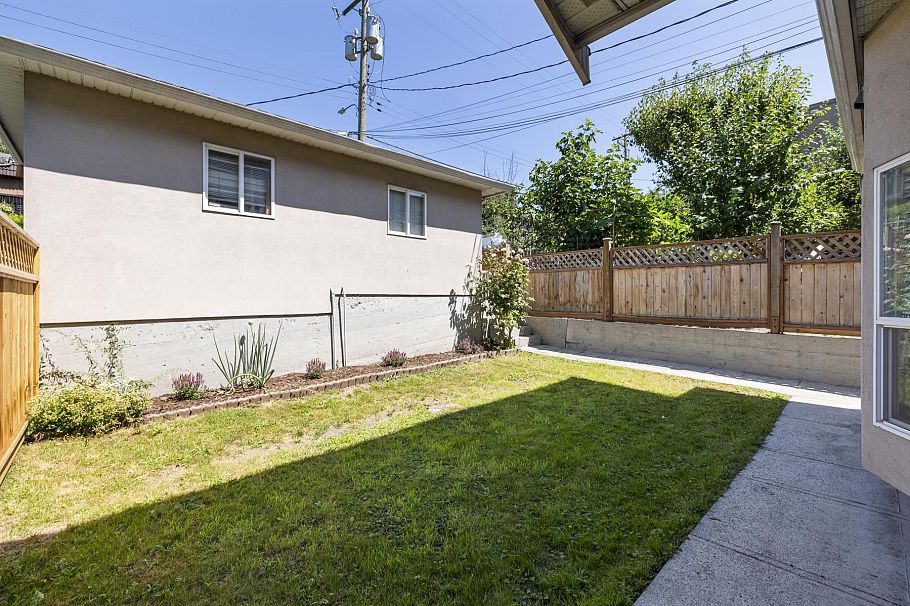 2229 Oxford Street Vancouver, BC - 25