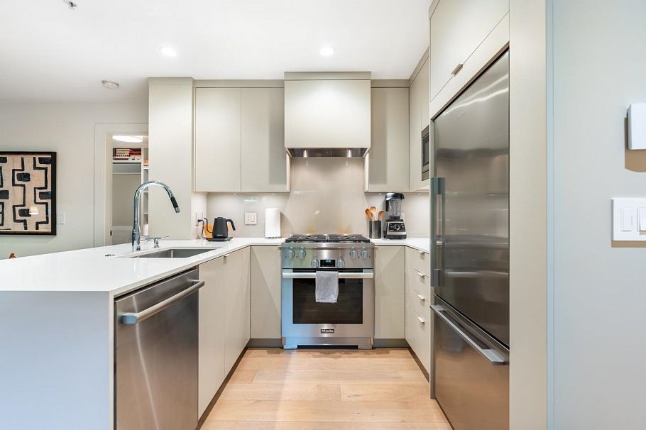 101 1858 W 5th Avenue Vancouver, BC - 14