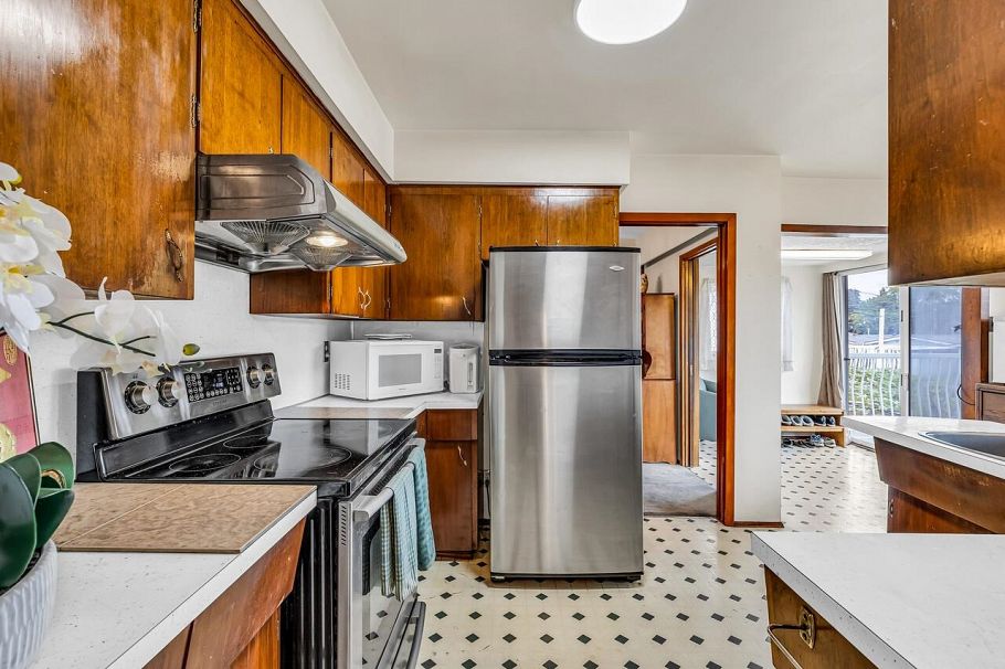 6036 Knight Street Vancouver, BC - 9