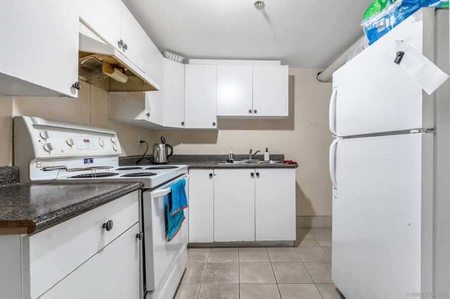 475 SE Marine Drive Vancouver, BC - 17