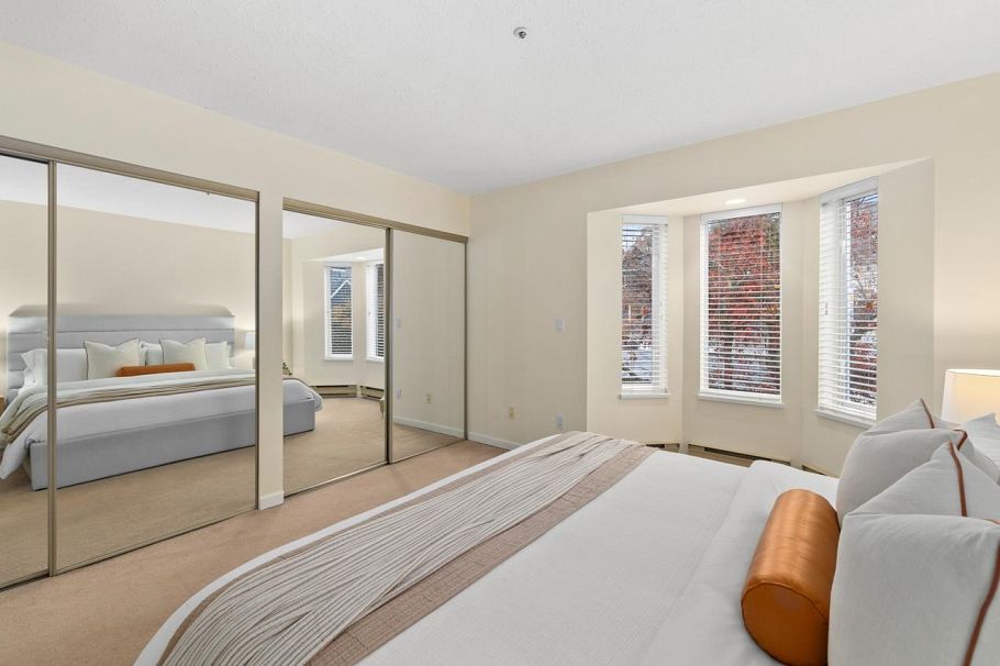 3274 W 1st Avenue Vancouver, BC - 19