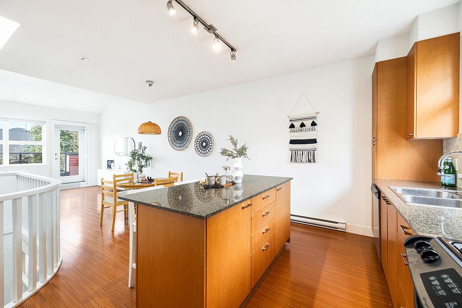 2276 St. George Street Vancouver, BC - 6