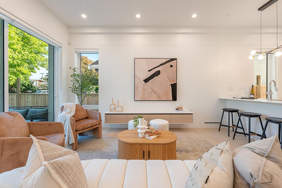 1 6933 Prince Edward Street Vancouver, BC - 5