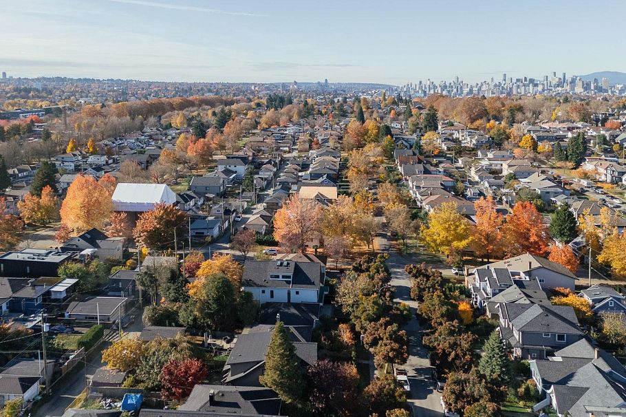 2616 E 4th Avenue Vancouver, BC - 19