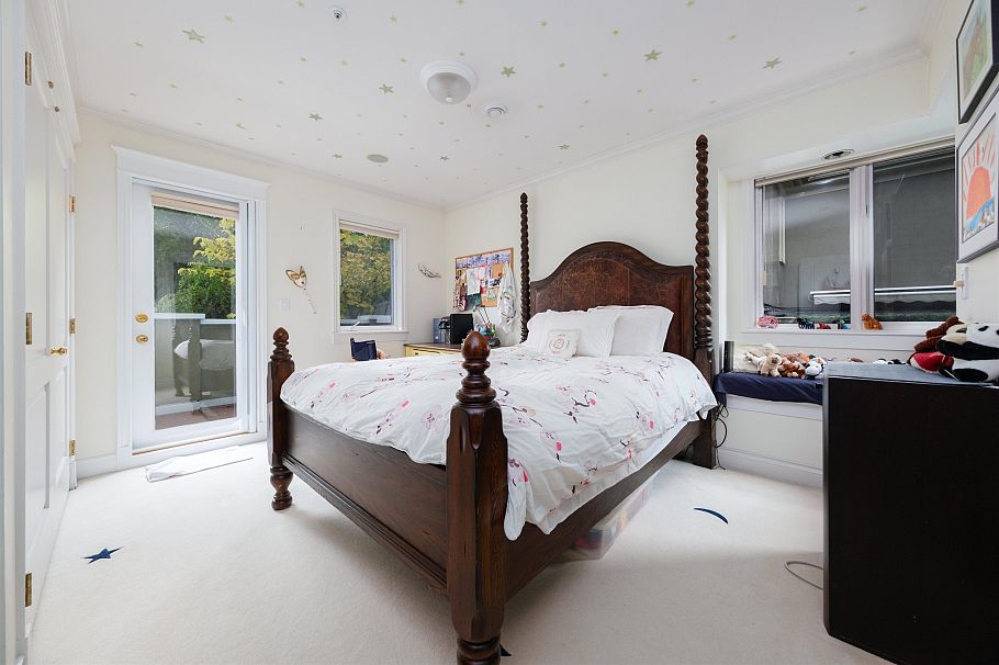 4650 W 2nd Avenue Vancouver, BC - 32