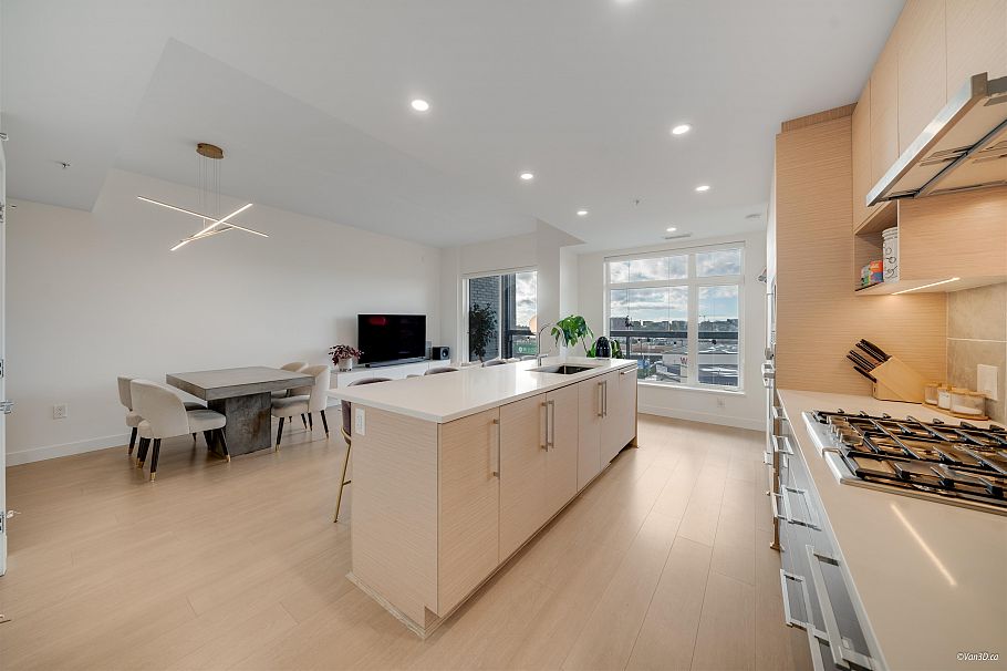 401 8888 Osler Street Vancouver, BC - 4
