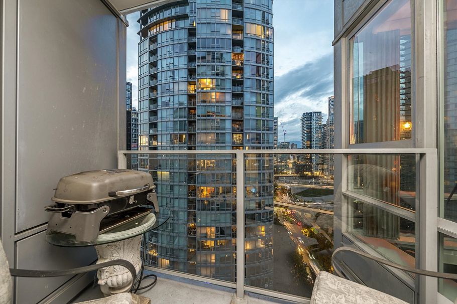 2306 1438 Richards Street Vancouver, BC - 7