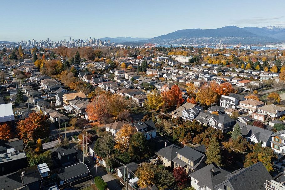 2616 E 4th Avenue Vancouver, BC - 17