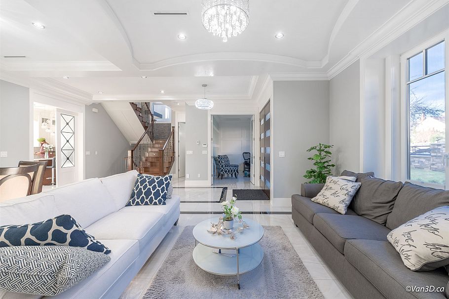 146 W 40th Avenue Vancouver, BC - 4