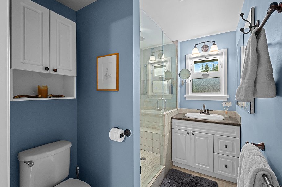 3440 Bluebonnet Road North Vancouver, BC - 32