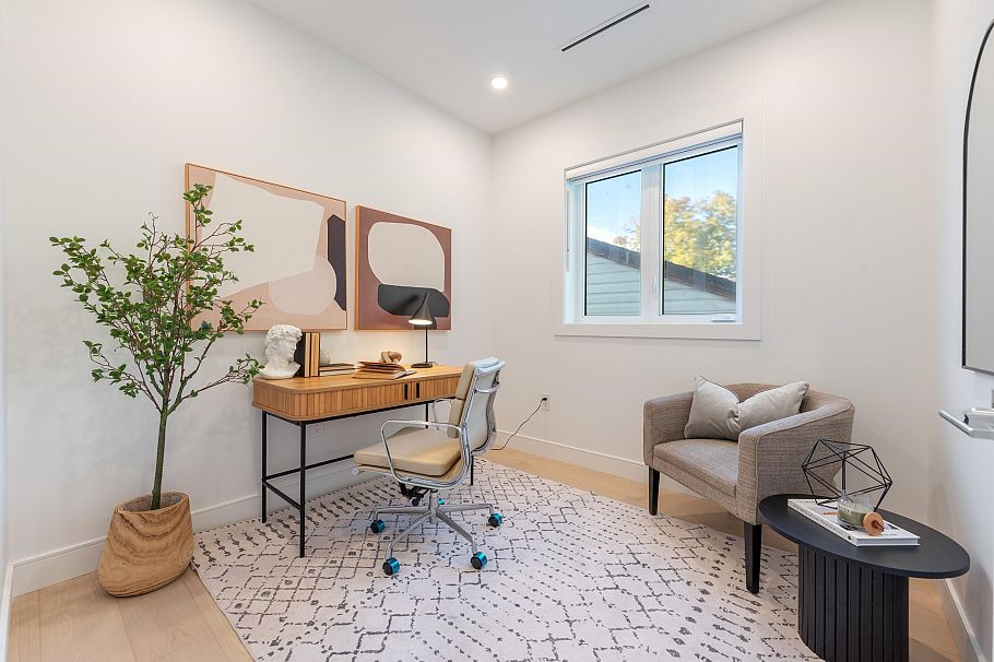 1 6933 Prince Edward Street Vancouver, BC - 26