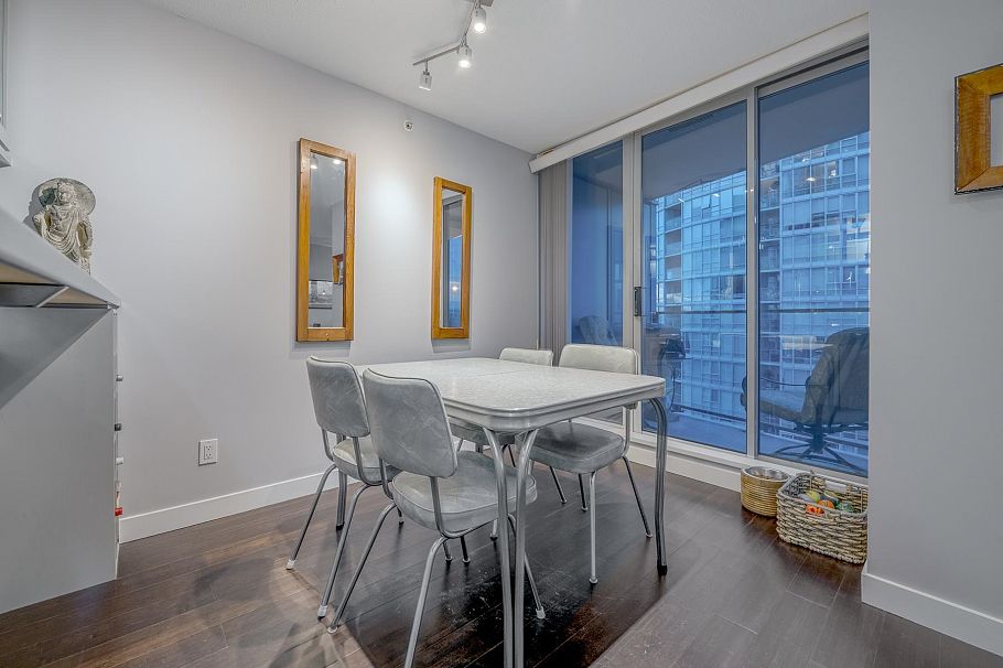 2306 1438 Richards Street Vancouver, BC - 6