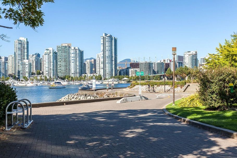 601 518 Moberly Road Vancouver, BC - 23