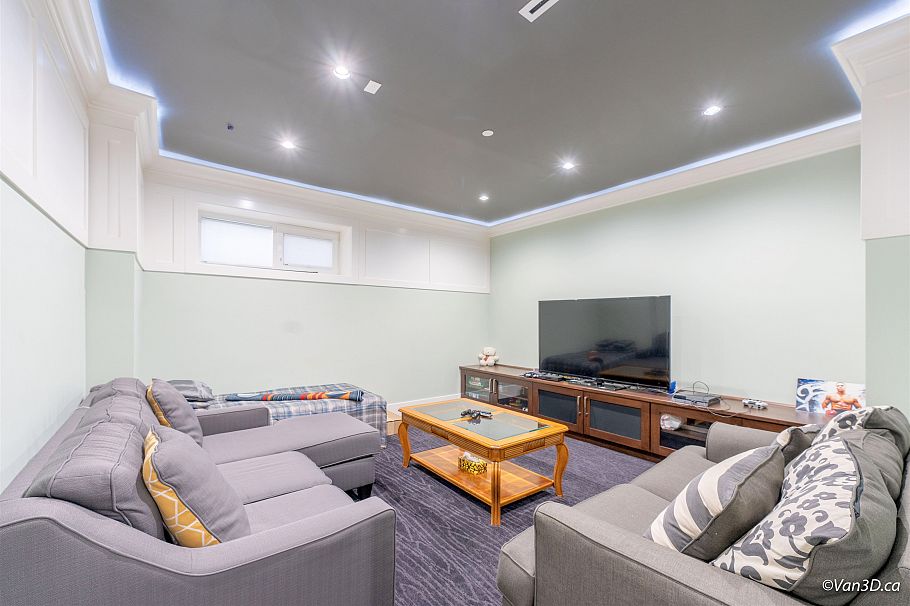 146 W 40th Avenue Vancouver, BC - 17