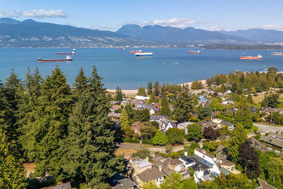 4650 W 2nd Avenue Vancouver, BC - 16