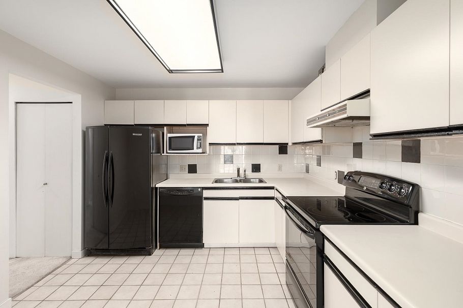 601 518 Moberly Road Vancouver, BC - 9