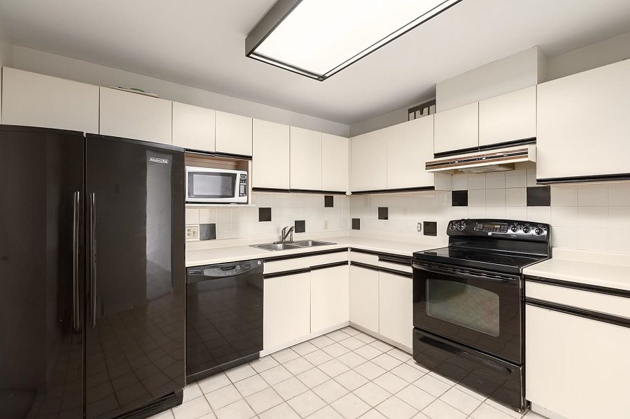 601 518 Moberly Road Vancouver, BC - 10