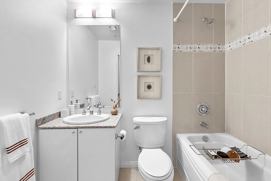 807 1211 Melville Street Vancouver, BC - 15