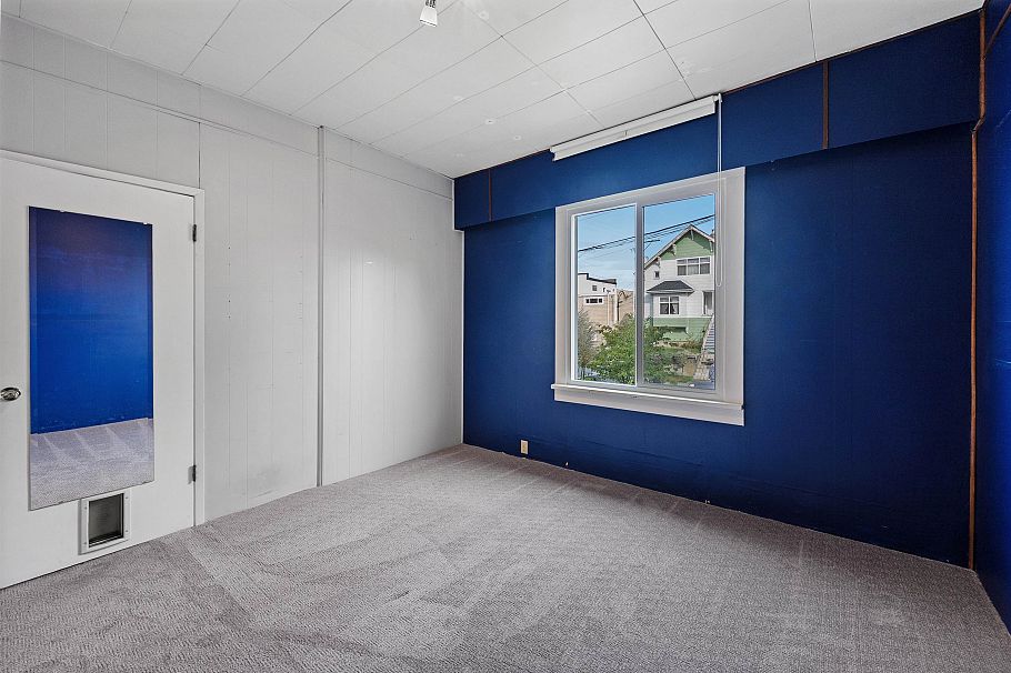 1732 E 3rd Avenue Vancouver, BC - 26