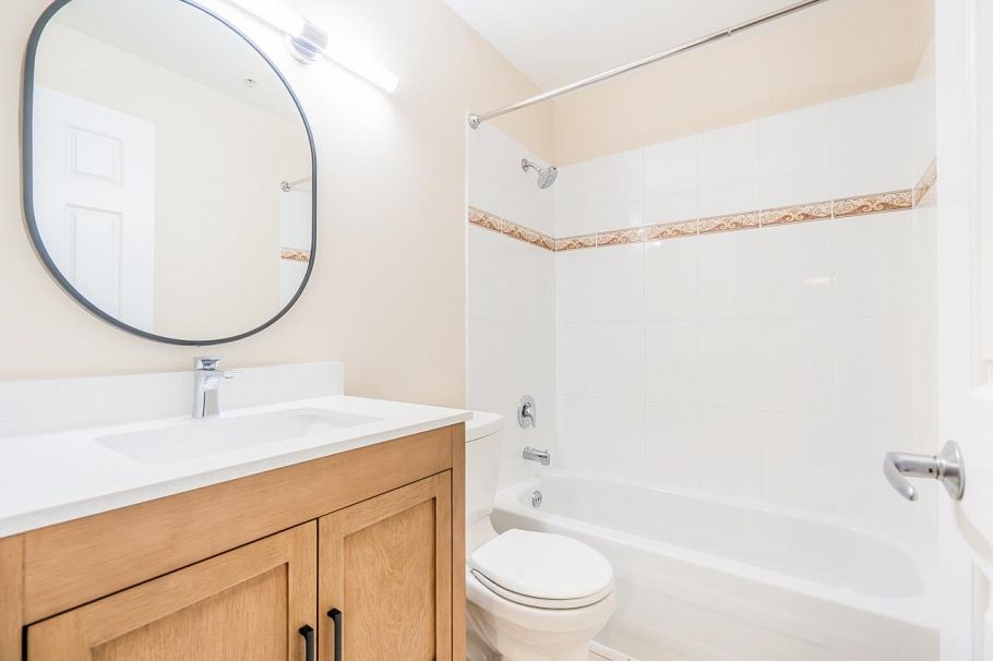 702 1010 Howe Street Vancouver, BC - 16