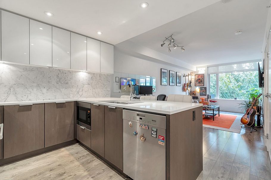 312 110 Switchmen Street Vancouver, BC - 21