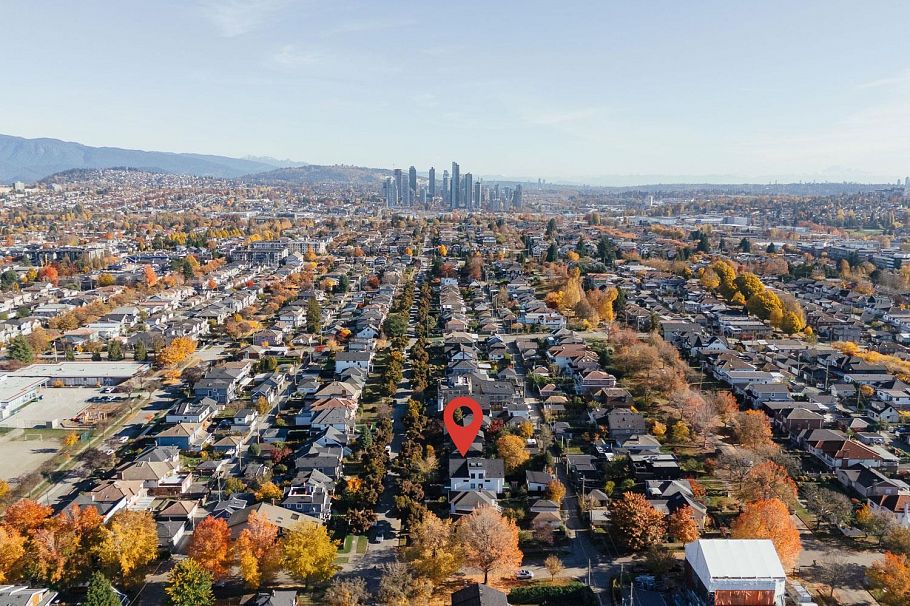 2616 E 4th Avenue Vancouver, BC - 36