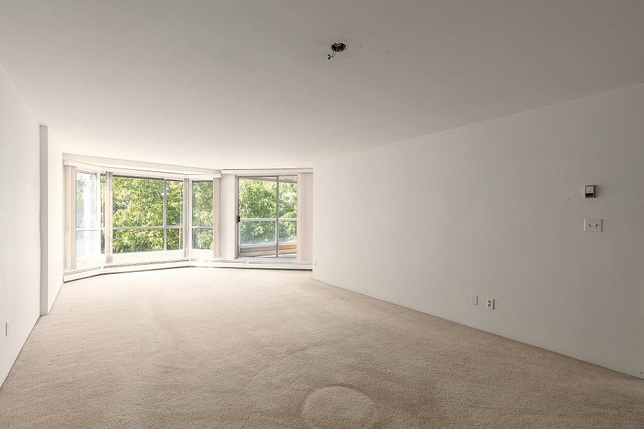 601 518 Moberly Road Vancouver, BC - 3