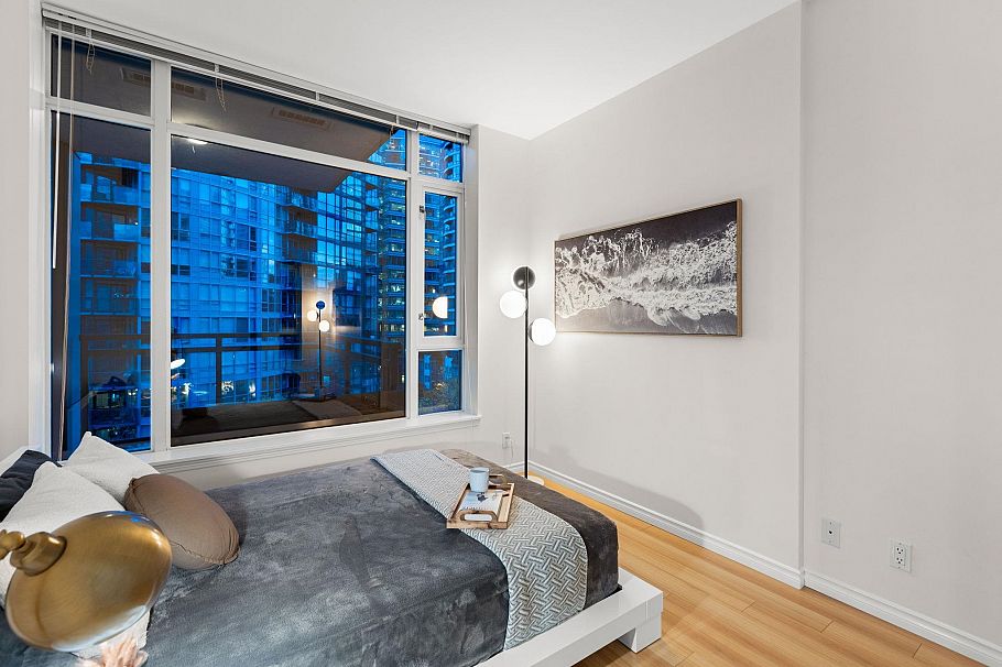 807 1211 Melville Street Vancouver, BC - 11