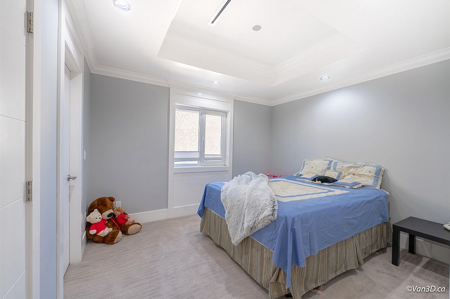 146 W 40th Avenue Vancouver, BC - 11