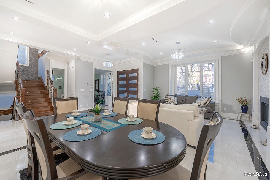 146 W 40th Avenue Vancouver, BC - 5