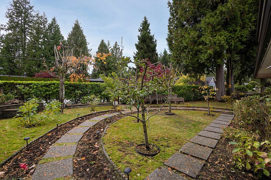 3440 Bluebonnet Road North Vancouver, BC - 4