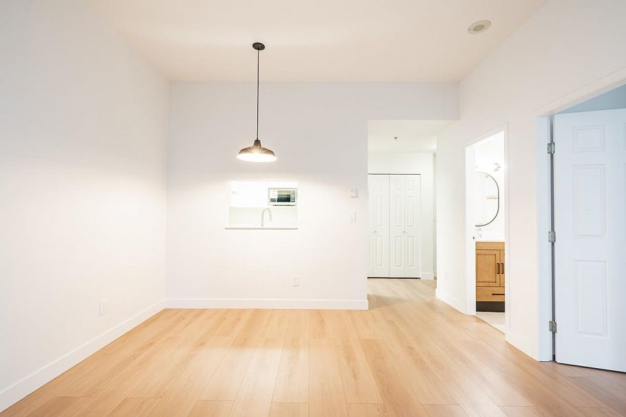 702 1010 Howe Street Vancouver, BC - 7