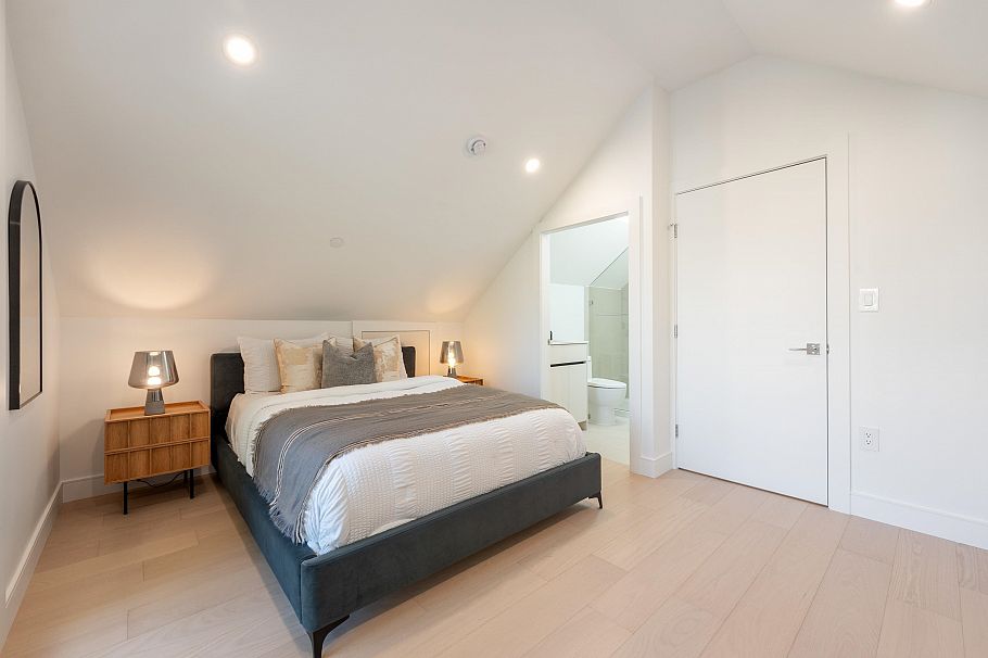 1 6933 Prince Edward Street Vancouver, BC - 29