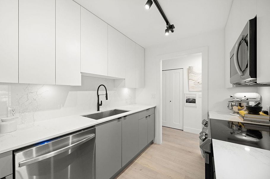 302 2366 Wall Street Vancouver, BC - 21