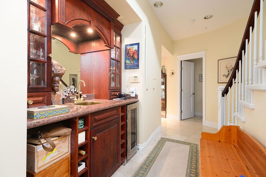 4650 W 2nd Avenue Vancouver, BC - 28