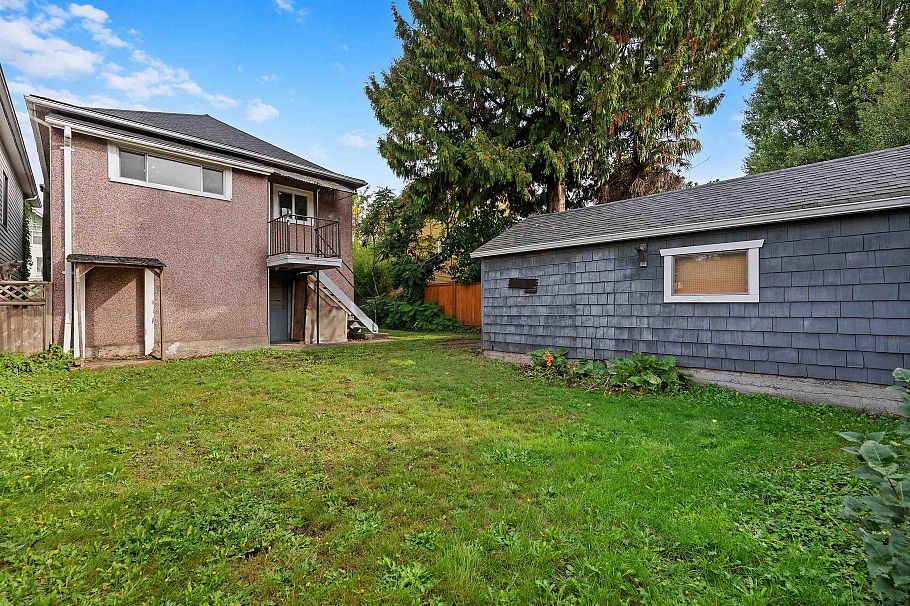 1732 E 3rd Avenue Vancouver, BC - 34