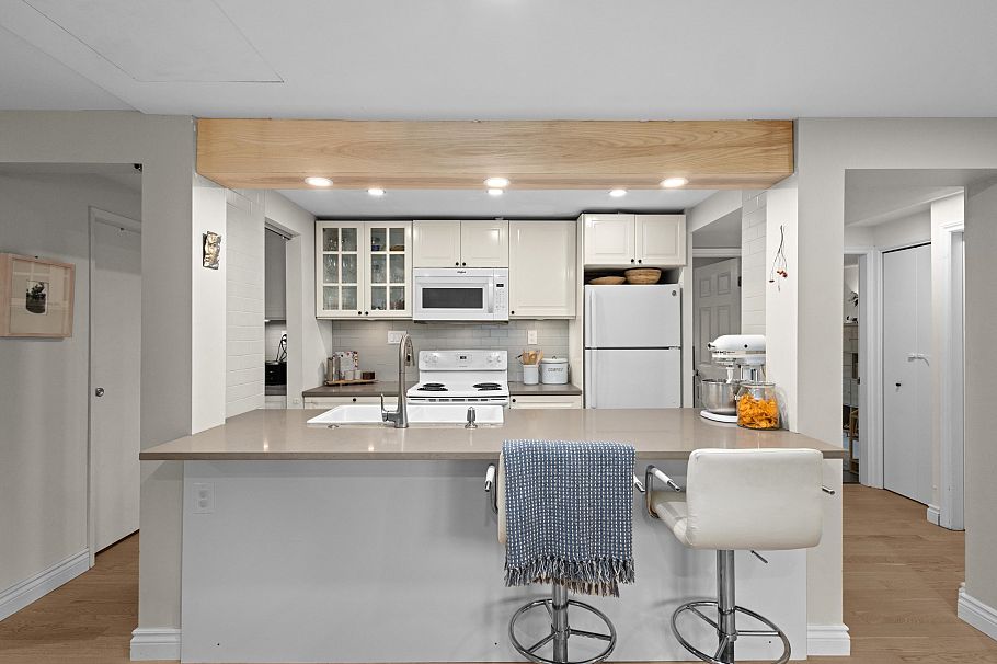 3440 Bluebonnet Road North Vancouver, BC - 29