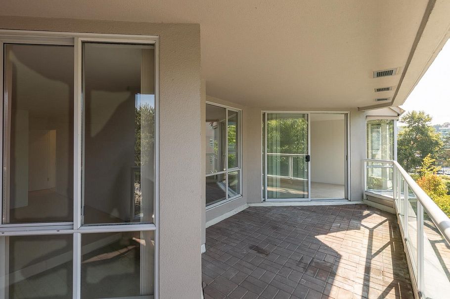 601 518 Moberly Road Vancouver, BC - 6