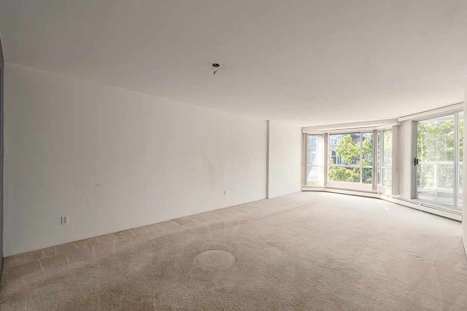 601 518 Moberly Road Vancouver, BC - 2