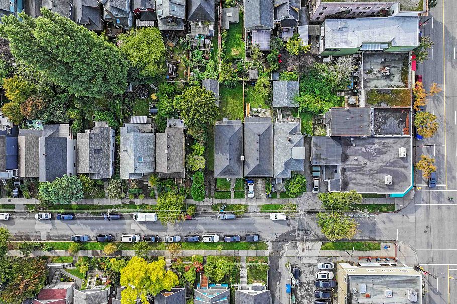 1732 E 3rd Avenue Vancouver, BC - 7