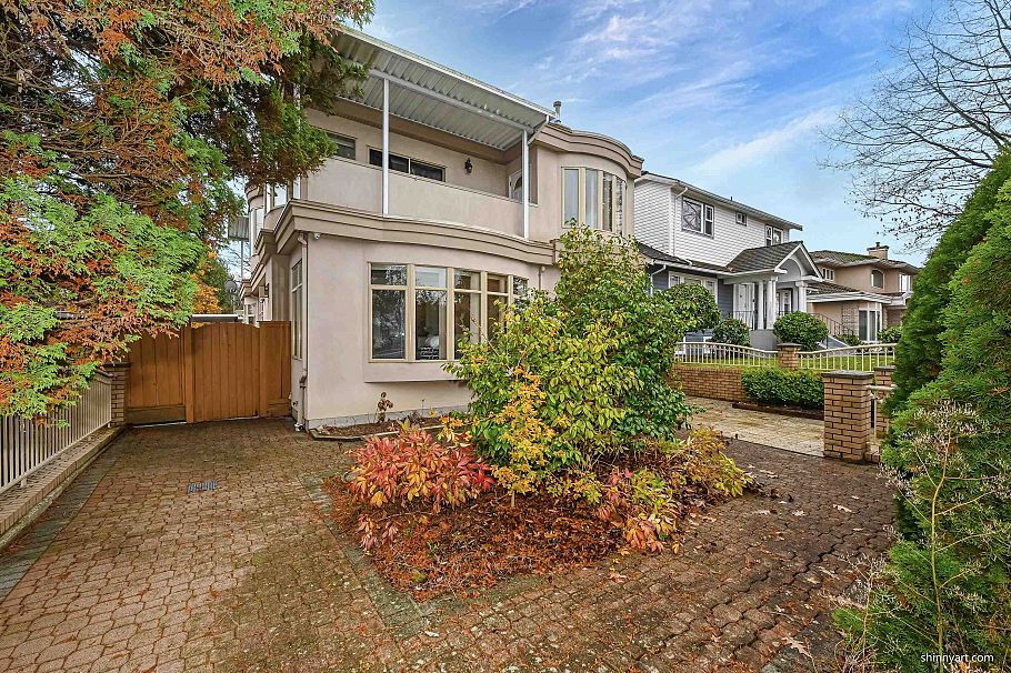 2908 W 30th Avenue Vancouver, BC - 3
