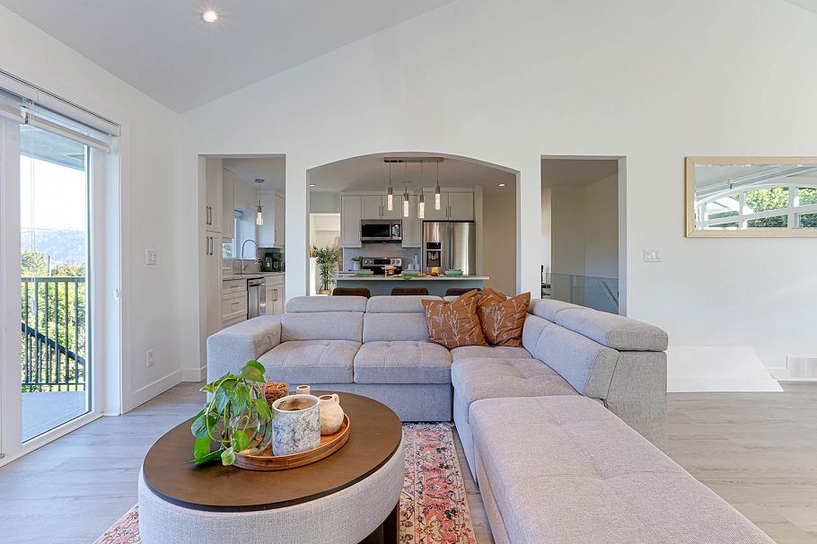 4254 Caddy Road North Vancouver, BC - 9