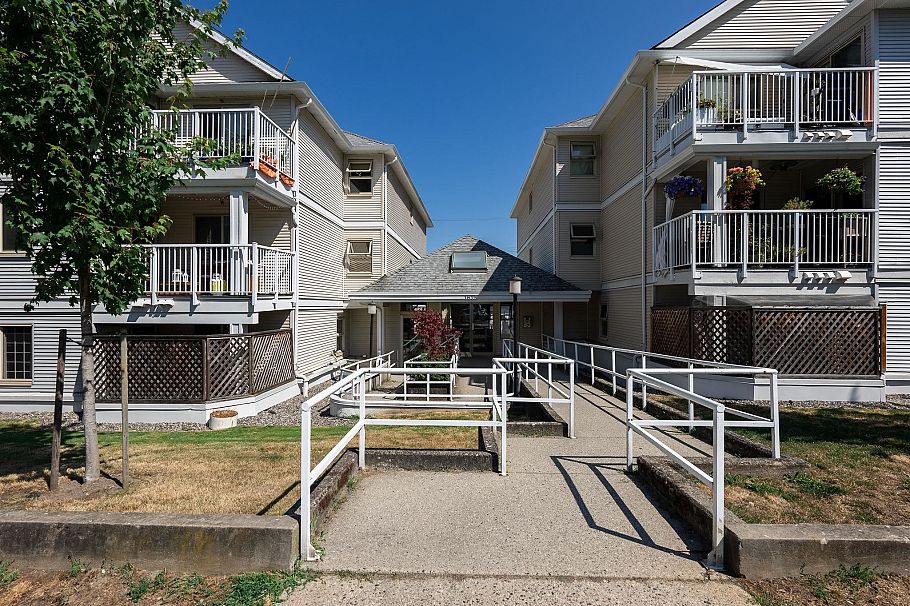 203 1615 Frances Street Vancouver, BC - 1