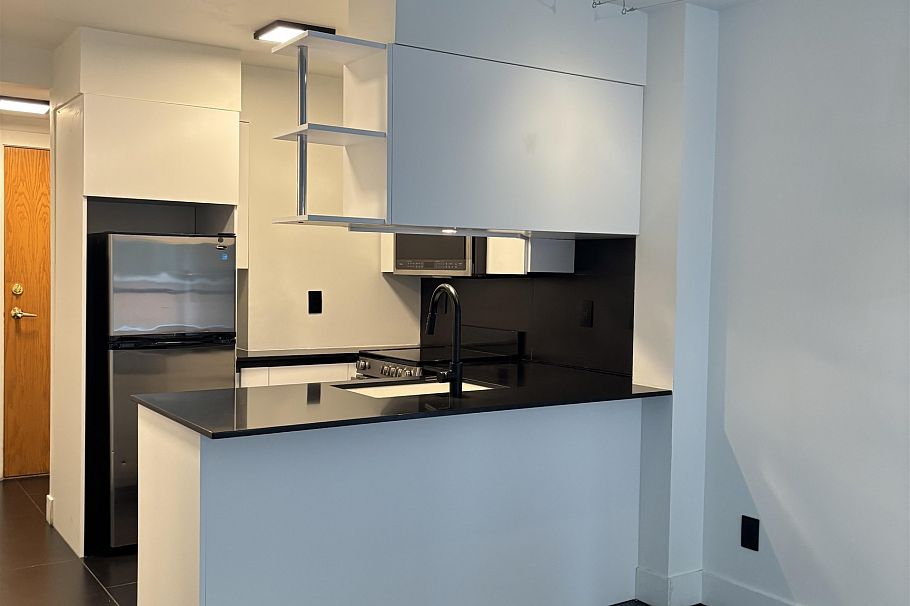 811 1189 HOWE STREET, Vancouver BC V6Z 2X4 Vancouver, BC - 5