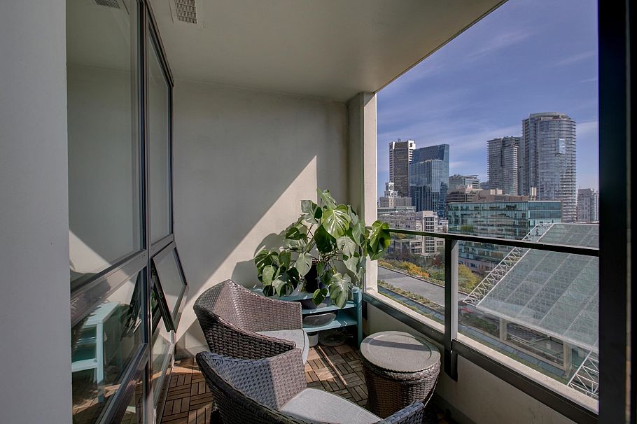 1303 938 Smithe Street Vancouver, BC - 23