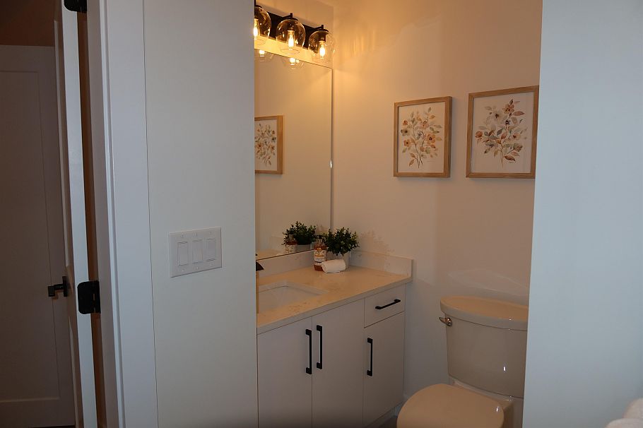 1924 William Street Vancouver, BC - 29