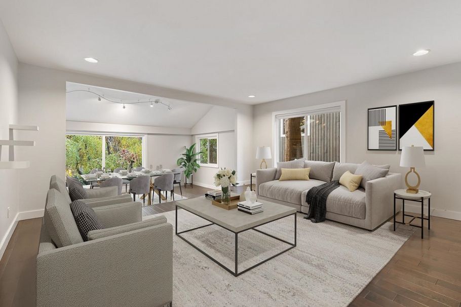 271 Montroyal Boulevard North Vancouver, BC - 2